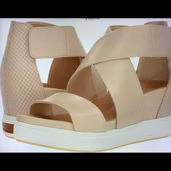 Wedge Sandals - Picture 1 of 10
